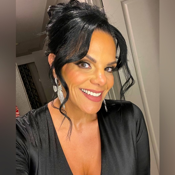 Meet your Posher, Amy - Picture 1 of 1